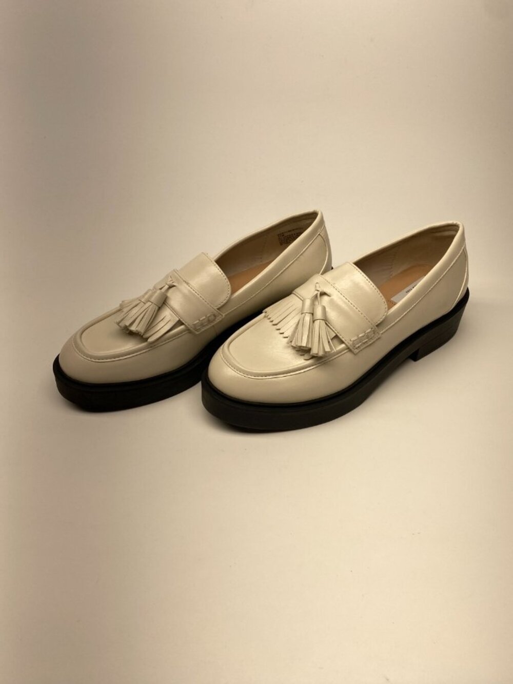 Steven Women's Minka White Leather Tassle Loafer Slip On Shoe Sz 11